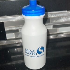 Drinklogic Reusable Water Bottle
